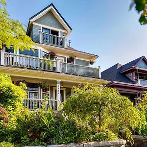 Gasthof The Ivy On Parker, Vancouver